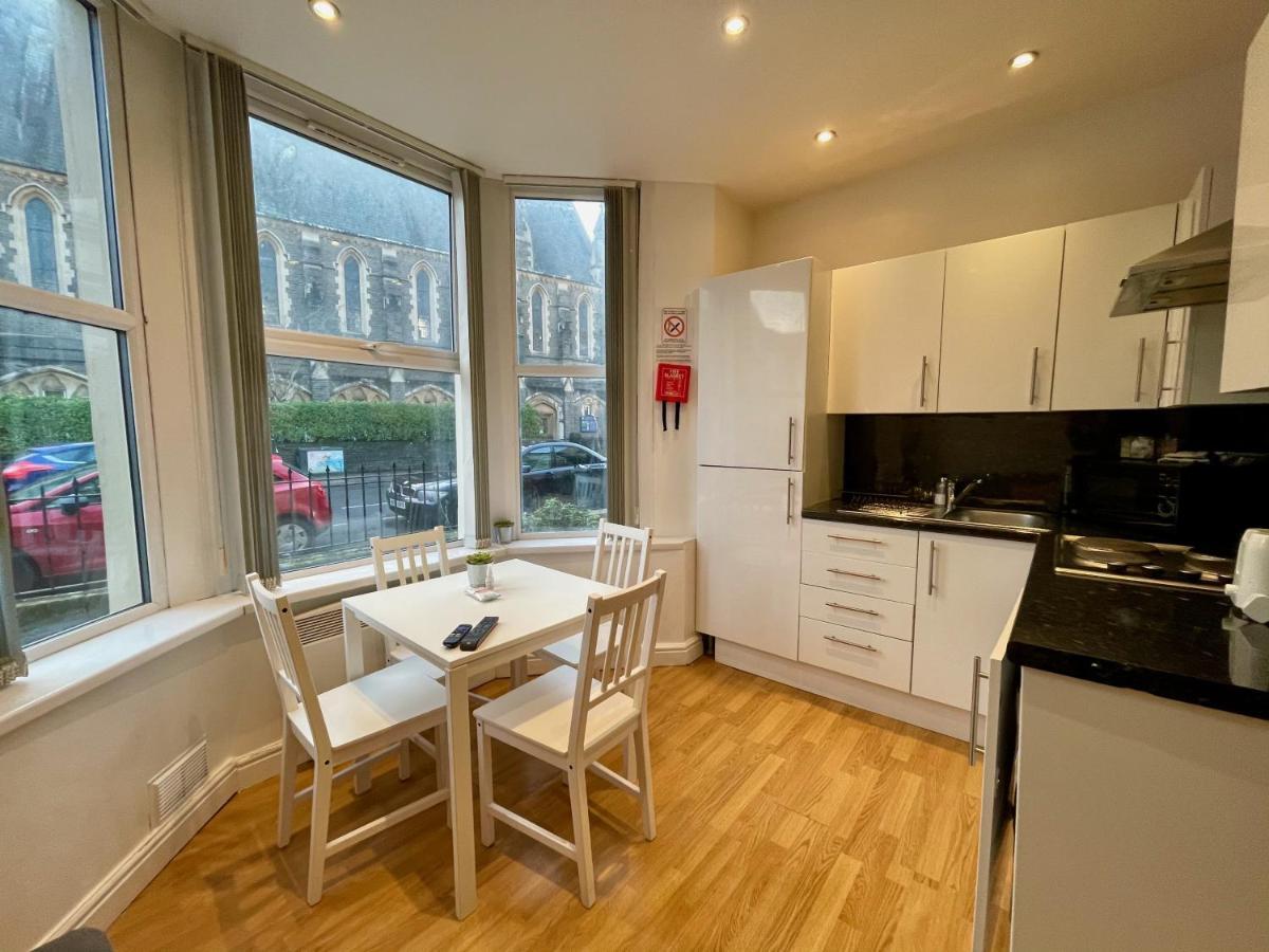 Bute Park Apartment W/ Heating + Private Bathroom Кардиф Екстериор снимка
