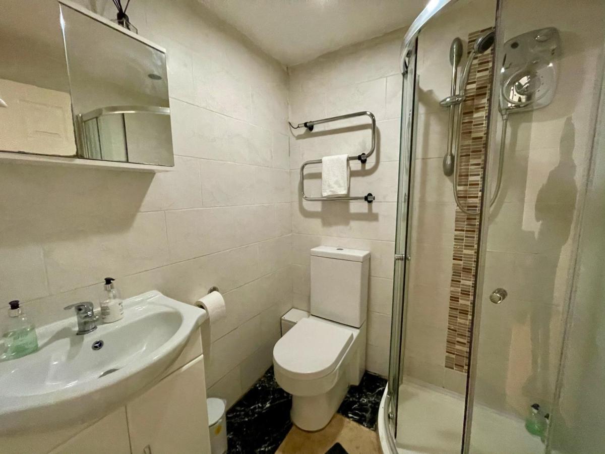 Bute Park Apartment W/ Heating + Private Bathroom Кардиф Екстериор снимка
