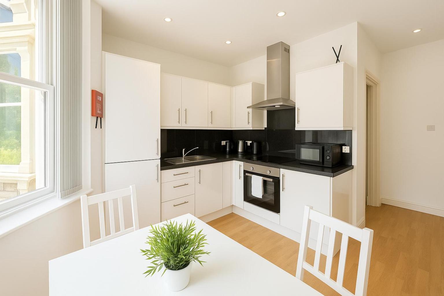 Bute Park Apartment W/ Heating + Private Bathroom Кардиф Екстериор снимка